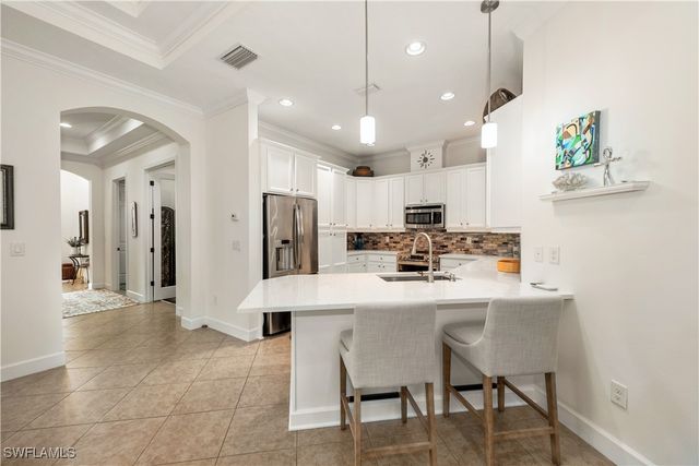 9155 Isla Bella CIR, Bonita Springs, FL 34135