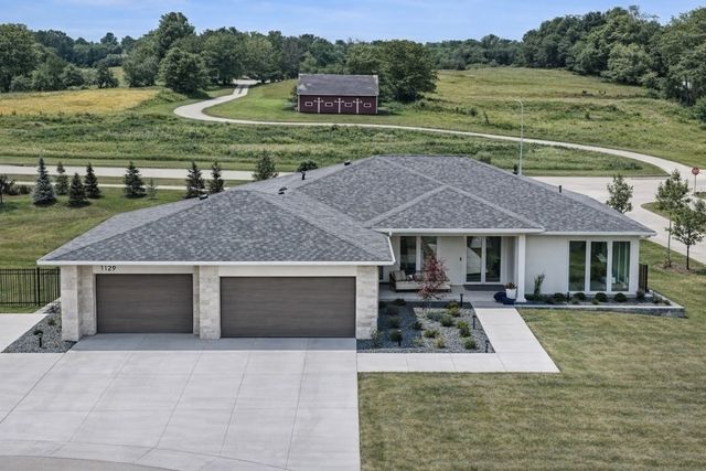 1129 S Wilder Place, West Des Moines, IA 50266