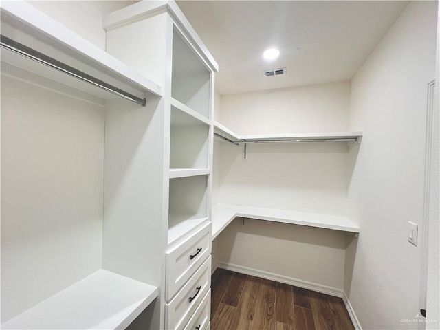 2713 E Bvlgari Drive, Edinburg, TX 78542