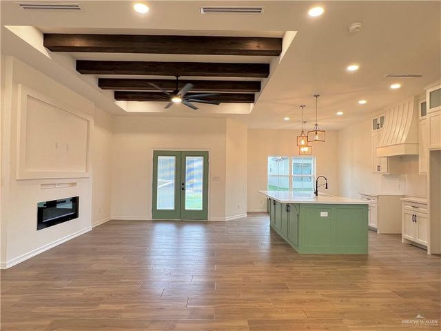 2713 E Bvlgari Drive, Edinburg, TX 78542