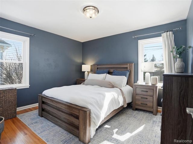 3933 Amherst Road, Royal Oak, MI 48073