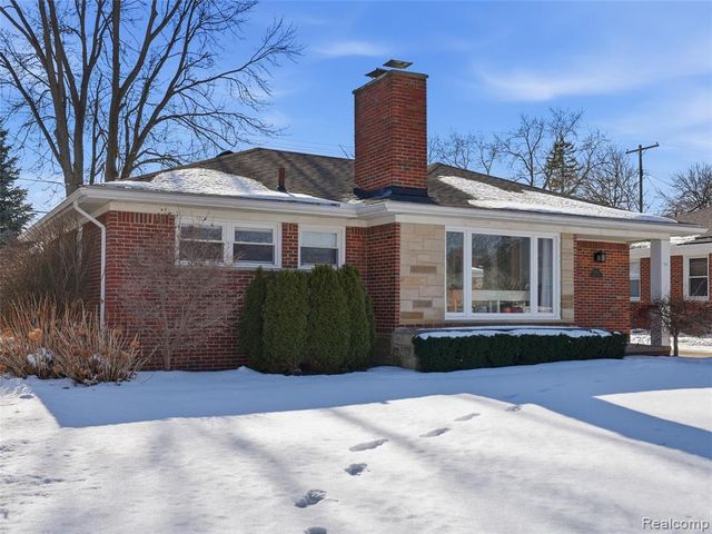 3933 Amherst Road, Royal Oak, MI 48073