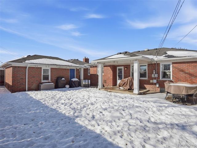 3933 Amherst Road, Royal Oak, MI 48073