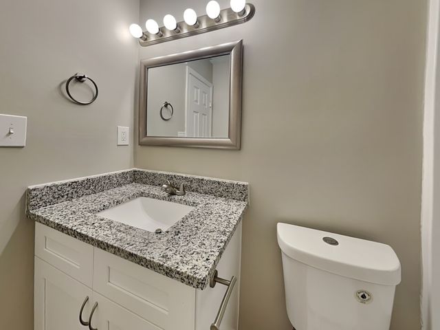 213 Walnut Crest Dr, Gallatin, TN 37066