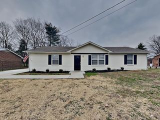 213 Walnut Crest Dr, Gallatin, TN 37066
