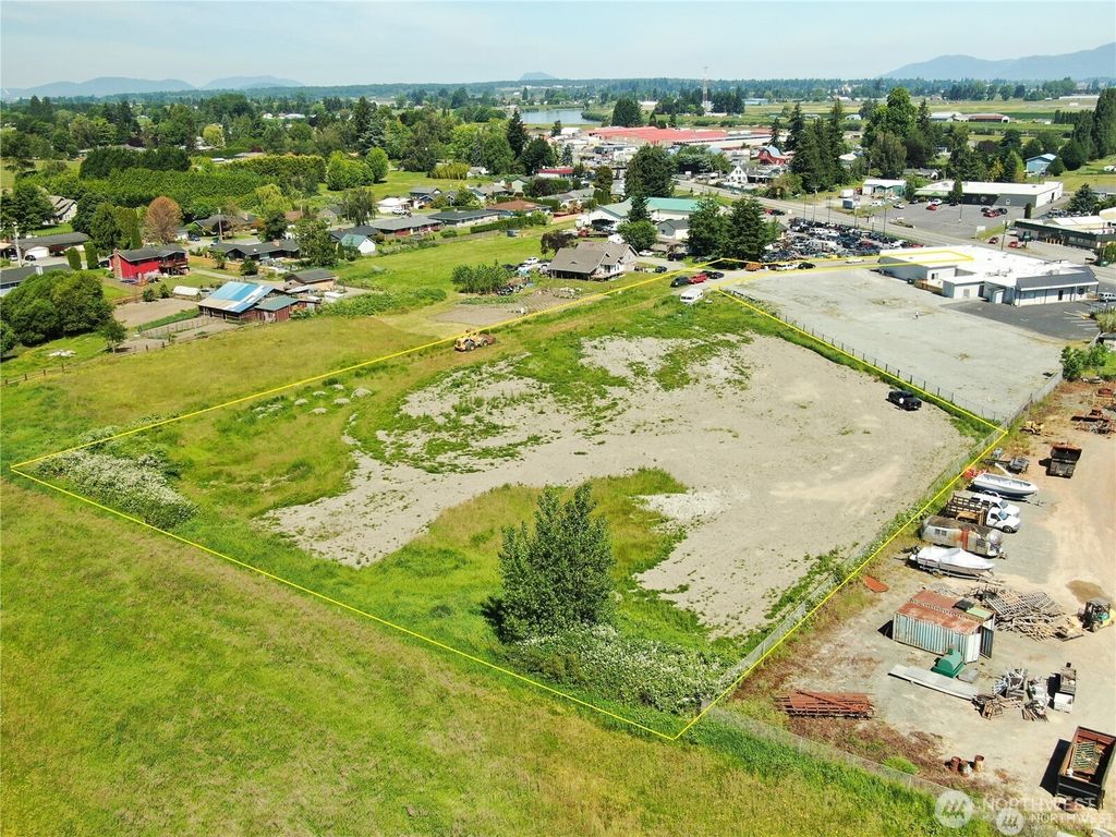 17900 State Route 536, Mount Vernon, WA 98273