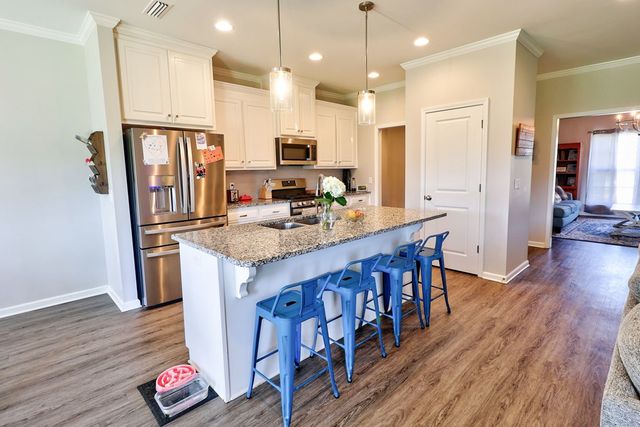 108 Asbury Park Dr, Dothan, AL 36301