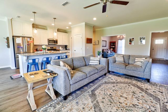 108 Asbury Park Dr, Dothan, AL 36301