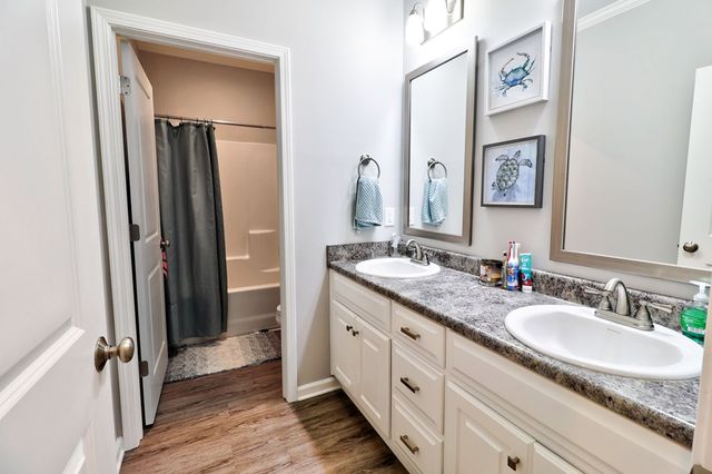 108 Asbury Park Dr, Dothan, AL 36301