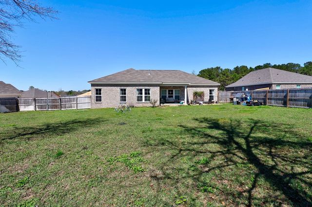 108 Asbury Park Dr, Dothan, AL 36301