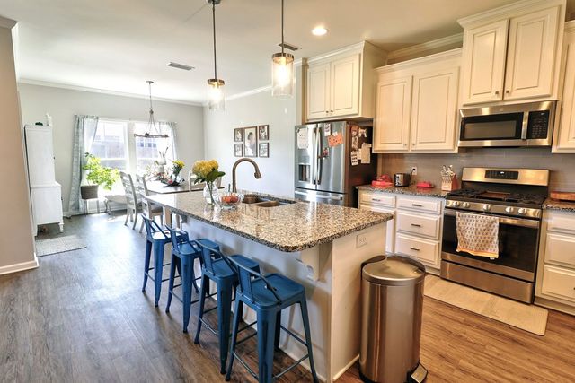 108 Asbury Park Dr, Dothan, AL 36301