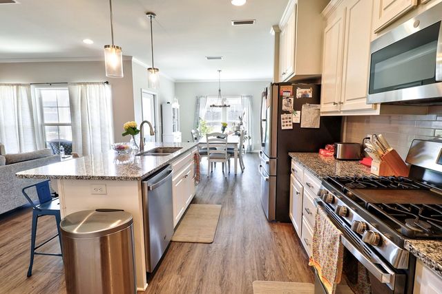 108 Asbury Park Dr, Dothan, AL 36301