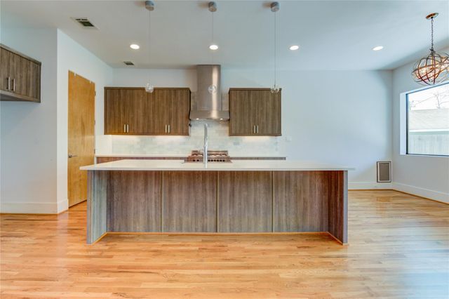 5119 Georgi Lane, Houston, TX 77092