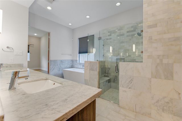 5119 Georgi Lane, Houston, TX 77092