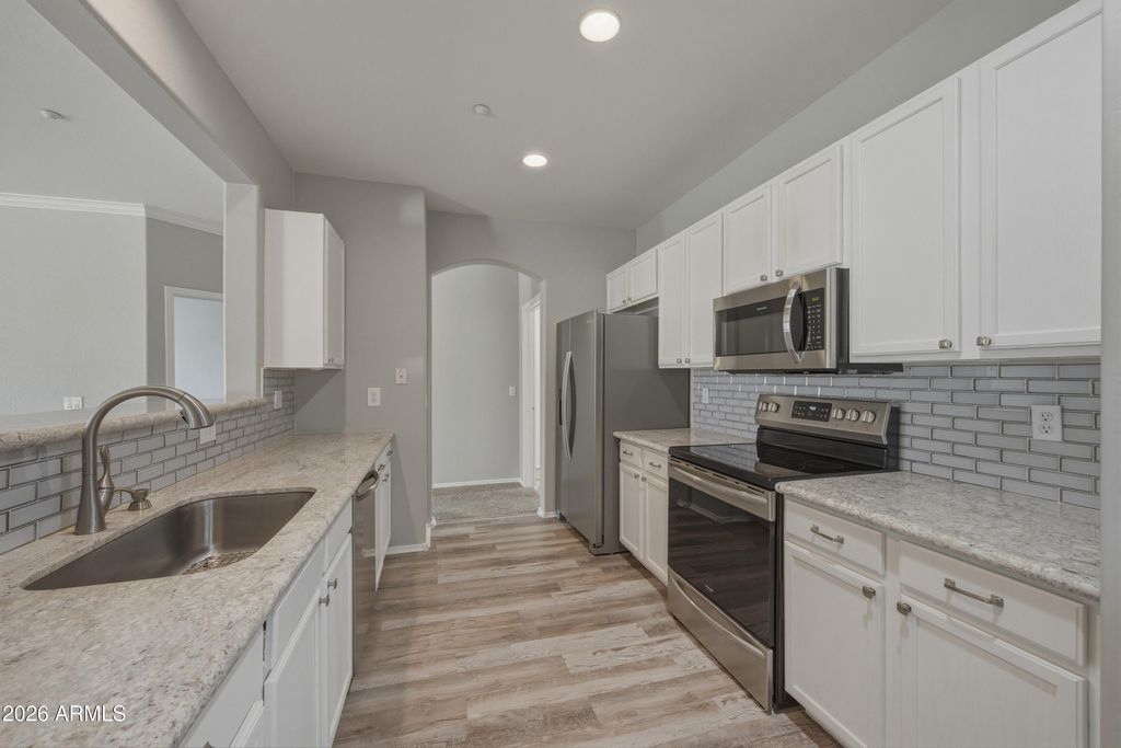 955 E KNOX Road 213, Chandler, AZ 85225 — photo 2