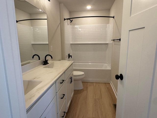 1072 5th AVENUE, Union Grove, WI 53182