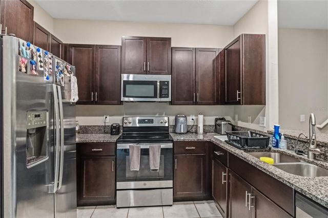 9622 PEMBROOKE PINES DRIVE, Sun City Center, FL 33573