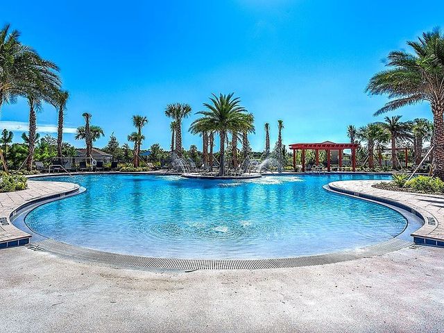 9622 PEMBROOKE PINES DRIVE, Sun City Center, FL 33573