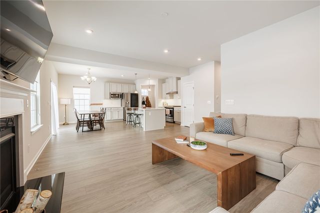 271 Longleaf Lane, Walworth, NY 14568