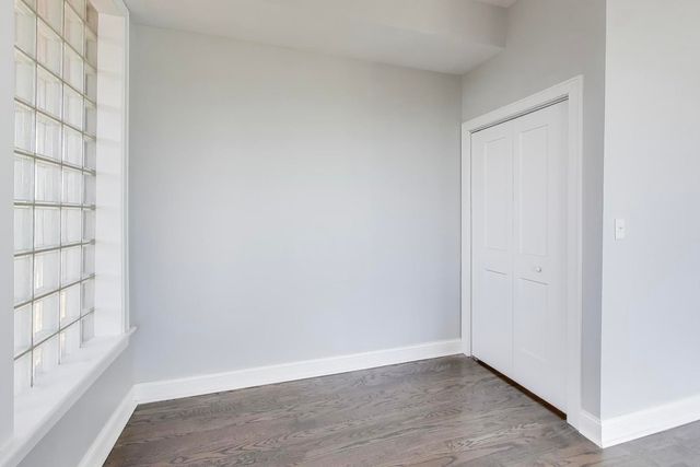 313 E 60th Street 4, Chicago, IL 60637