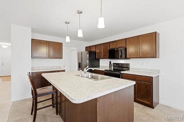 121 Yellowstone Drive, Troy, MO 63379