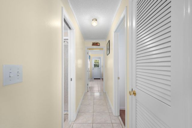109 Lakes End Drive D, Fort Pierce, FL 34982