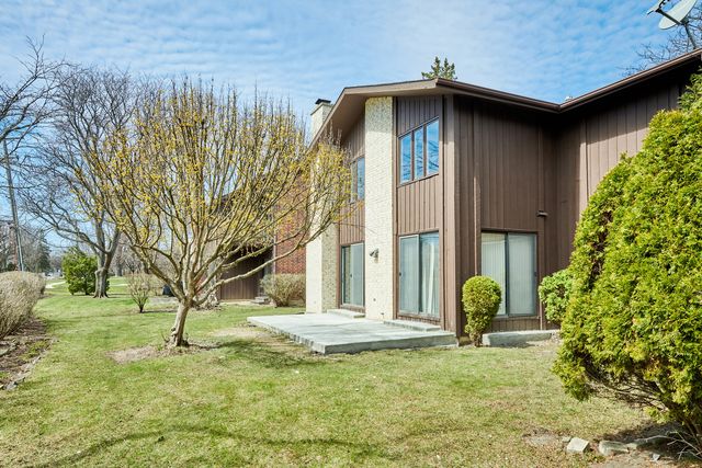 3035 RENNES Court, Northbrook, IL 60062