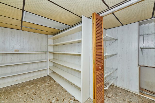 3035 RENNES Court, Northbrook, IL 60062