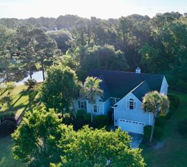 2629 Coral Vine Court, Mount Pleasant, SC 29464