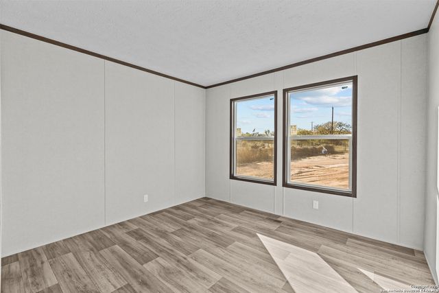 2711 FM 1332, Jourdanton, TX 78026