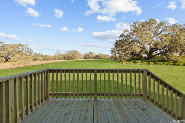 2711 FM 1332, Jourdanton, TX 78026