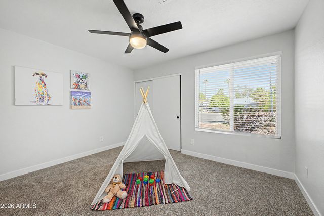 3141 E CHARLESTON Avenue, Phoenix, AZ 85032