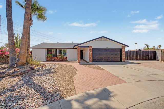 3141 E CHARLESTON Avenue, Phoenix, AZ 85032