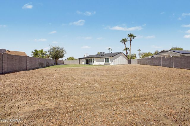3141 E CHARLESTON Avenue, Phoenix, AZ 85032