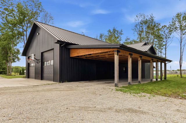 106 Airport Road, Jamestown, KY 42629