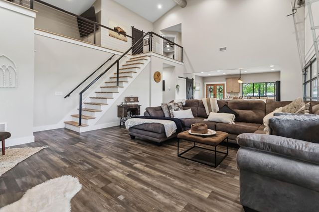 106 Airport Road, Jamestown, KY 42629