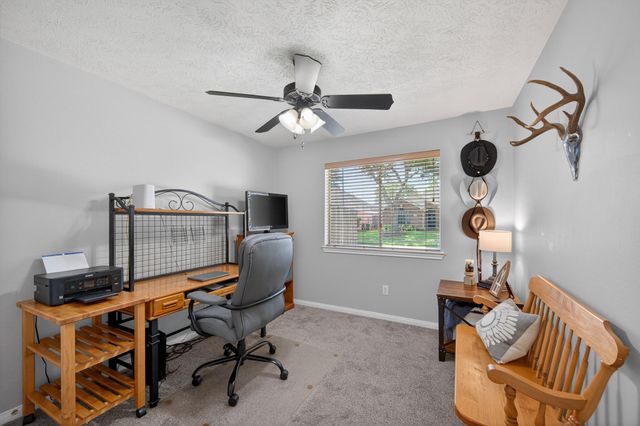 923 N Wellsford Drive, Pearland, TX 77584