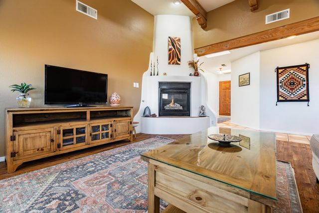 5941 Miller Road NE, Rio Rancho, NM 87144