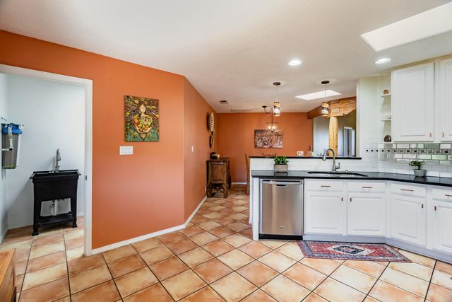 5941 Miller Road NE, Rio Rancho, NM 87144