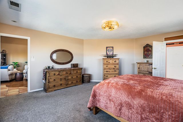 5941 Miller Road NE, Rio Rancho, NM 87144