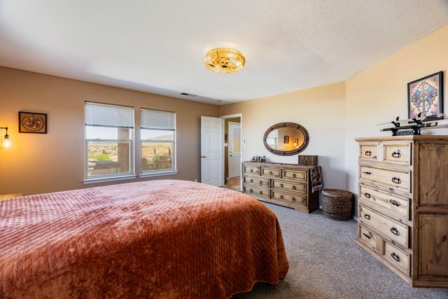 5941 Miller Road NE, Rio Rancho, NM 87144