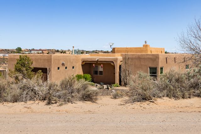 5941 Miller Road NE, Rio Rancho, NM 87144
