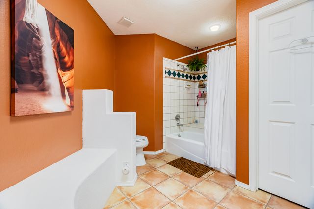 5941 Miller Road NE, Rio Rancho, NM 87144