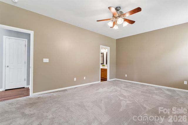 222 Flanders Drive, Mooresville, NC 28117