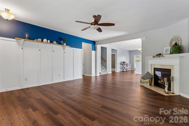 222 Flanders Drive, Mooresville, NC 28117