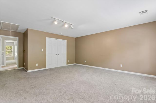 222 Flanders Drive, Mooresville, NC 28117