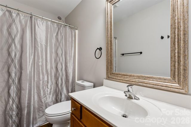 222 Flanders Drive, Mooresville, NC 28117