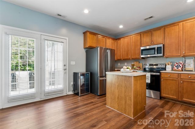 222 Flanders Drive, Mooresville, NC 28117
