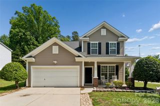 222 Flanders Drive, Mooresville, NC 28117