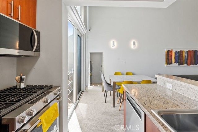 620 S Gramercy Place 412, Los Angeles, CA 90005